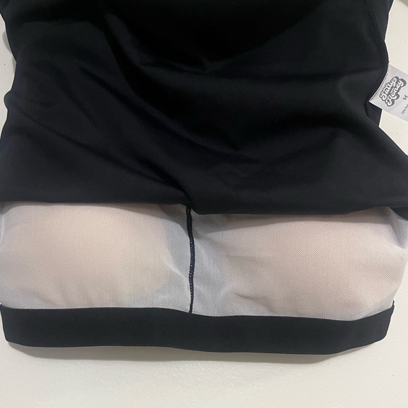 Salty Honey Black and White Padded Tank Top (Medium) - Picture 6 of 6